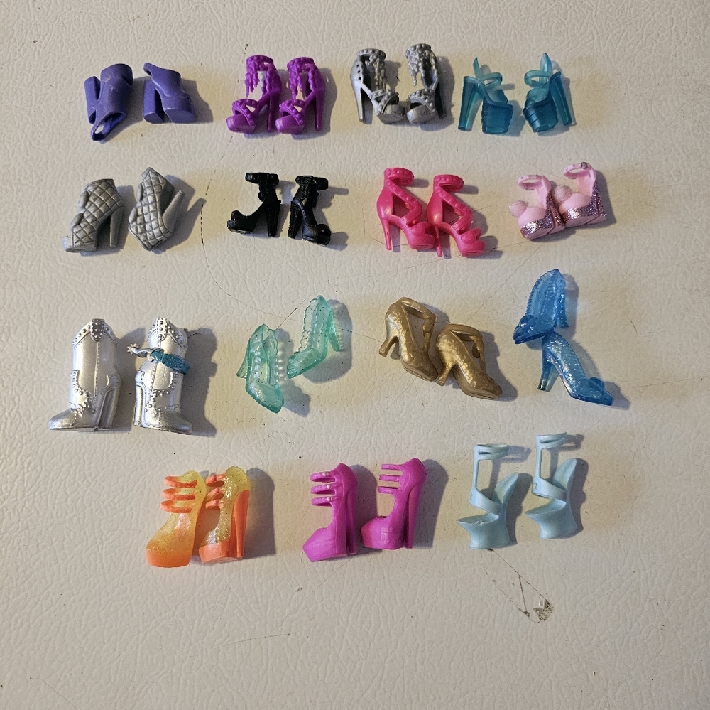 Barbie Shoe Lot of 15